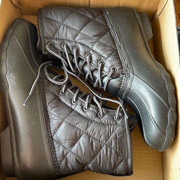 Sperry Mens Snow Boots Chukkas Booties Quilted Saltwater Duck Nylon Black‎ 10